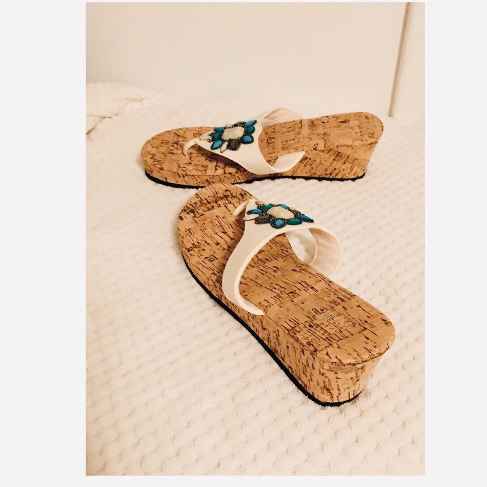 EUC west loop wedge sandals sz L 9/10